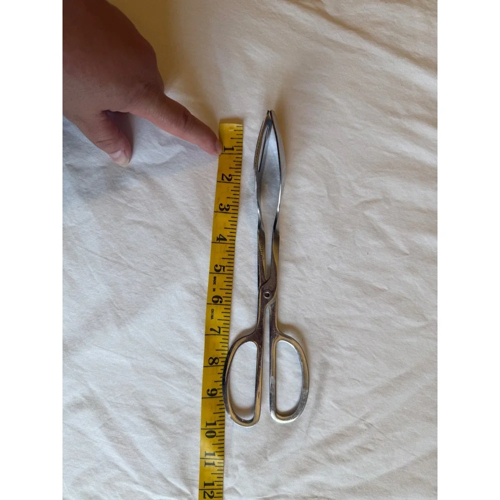 Oneida Stainless Steel Scissor Salad Tongs Silver Serving Utensils 9.5 Inch